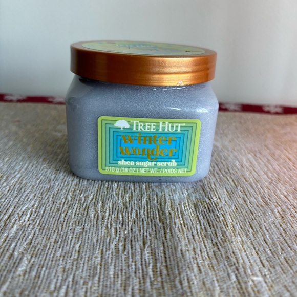 Tree Hut Other - New Winter Wonder Tree Hut Sugar Scrub